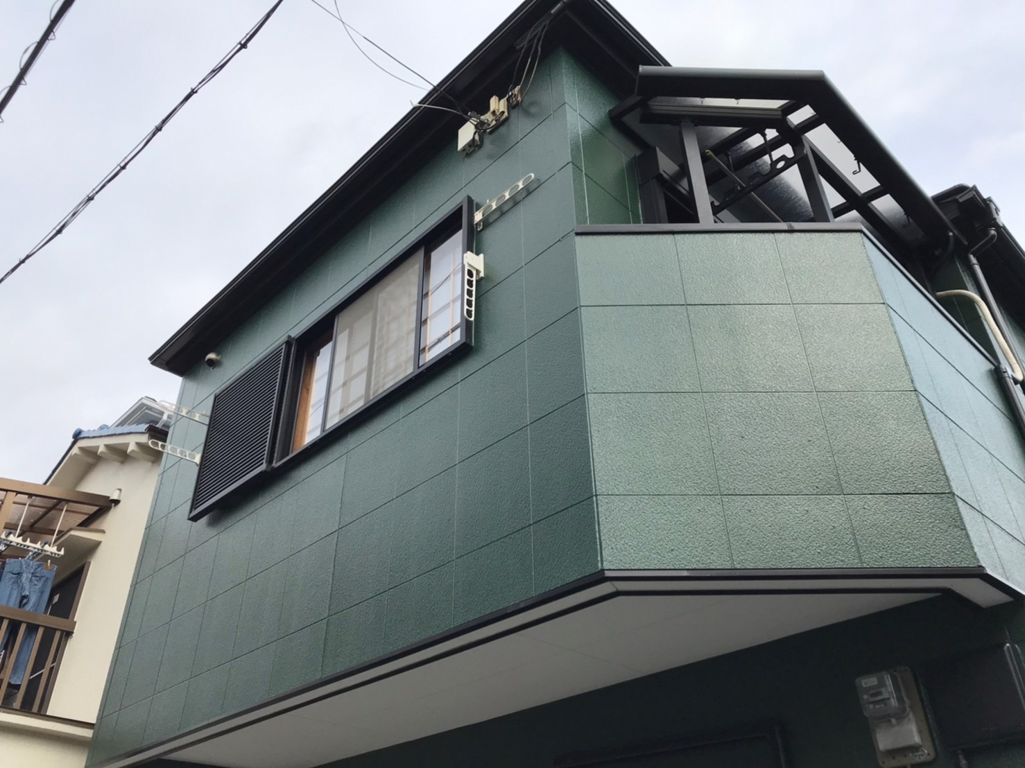 Read more about the article 豊中市の屋根・外壁塗装が完工しました。
